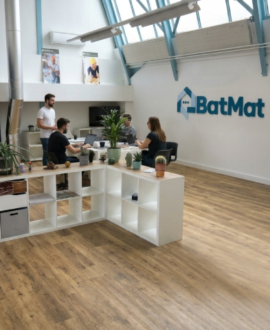 L'équipe BatMat dans ses bureaux de Gland (VD)